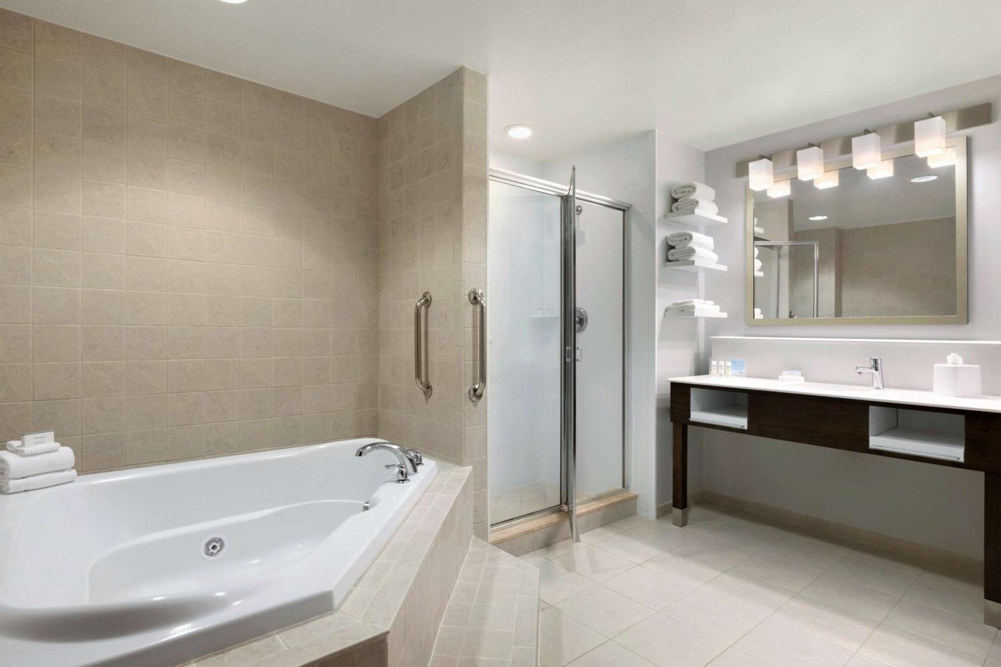 Hampton Inn Long Island-Brookhaven Farmingville Exteriér fotografie