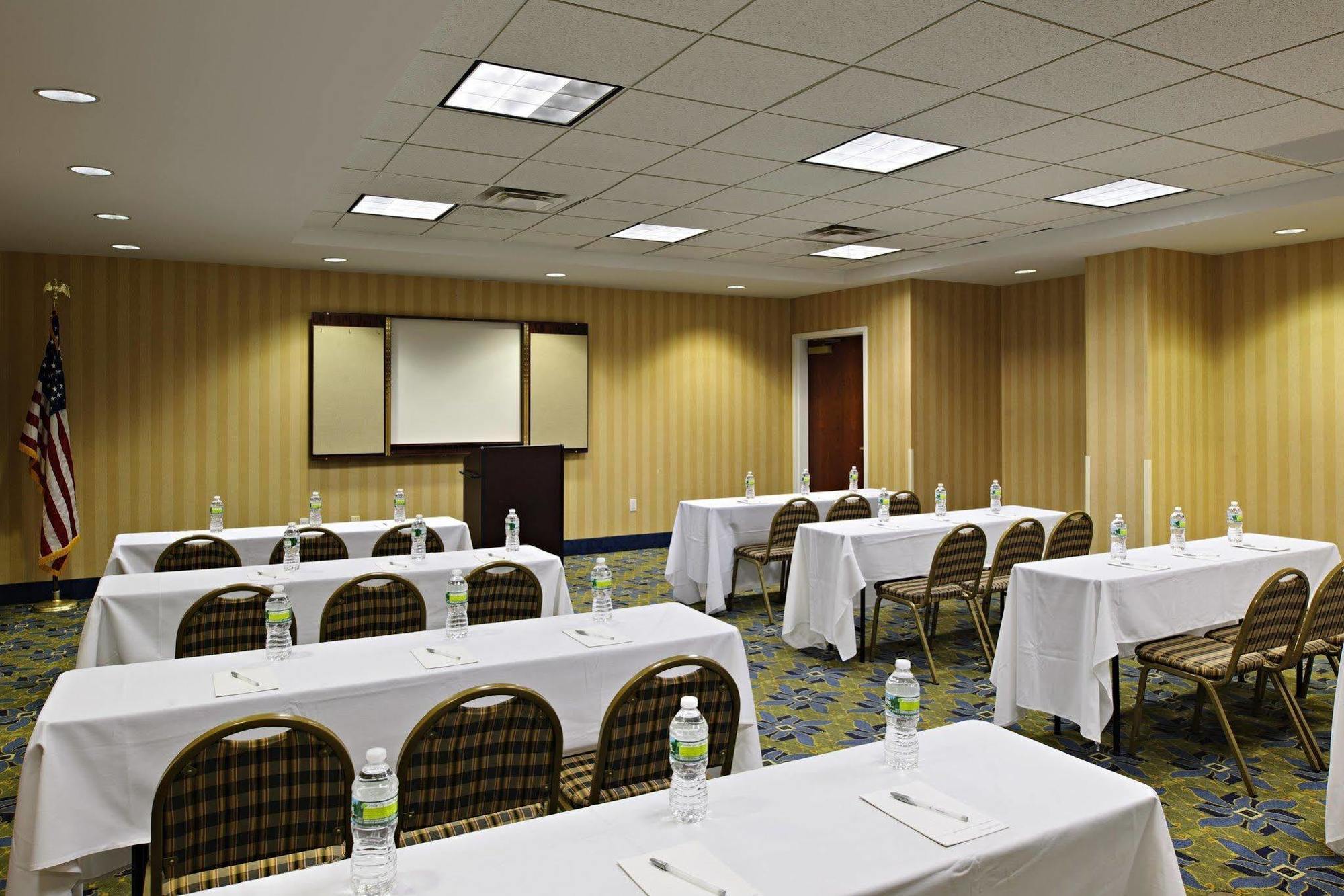 Hampton Inn Long Island-Brookhaven Farmingville Exteriér fotografie